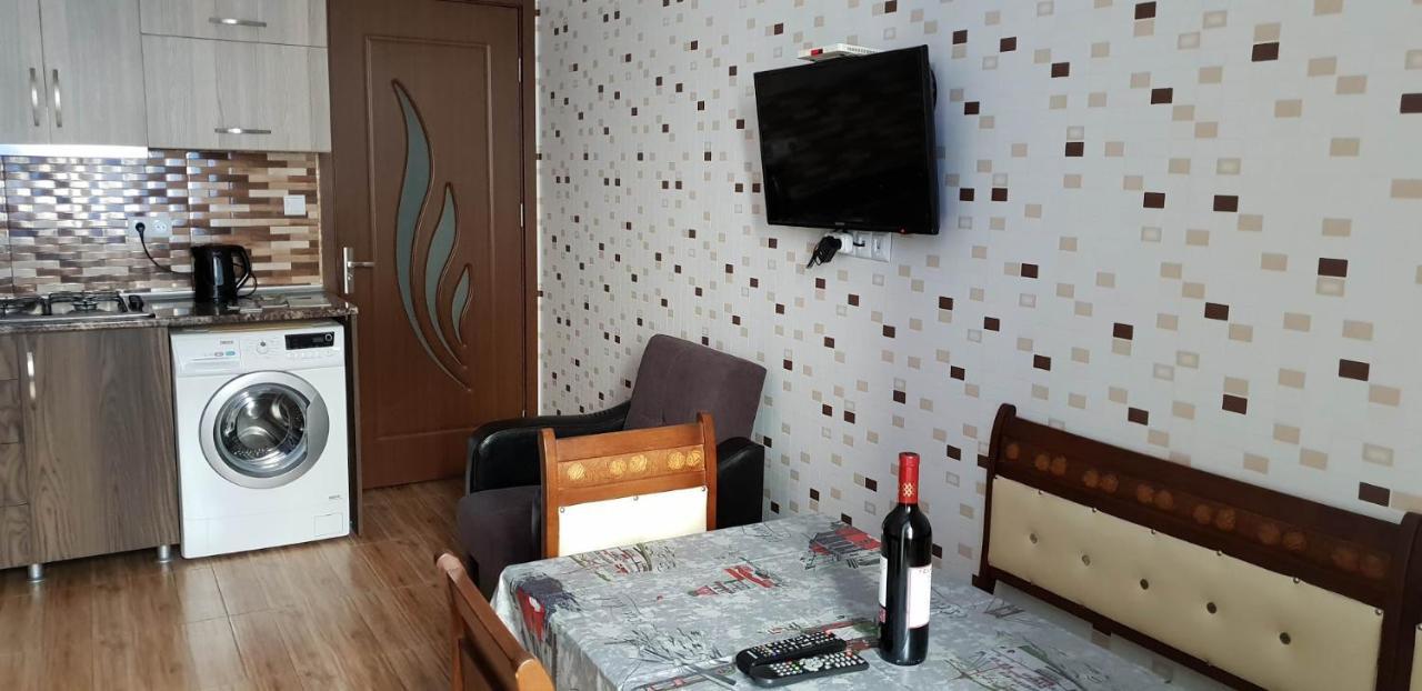 Apartment Rustaveli 59 باتومي المظهر الخارجي الصورة